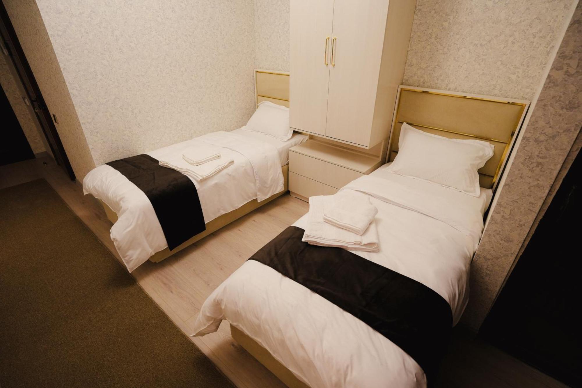 Baland Hotel Душанбе Екстер'єр фото