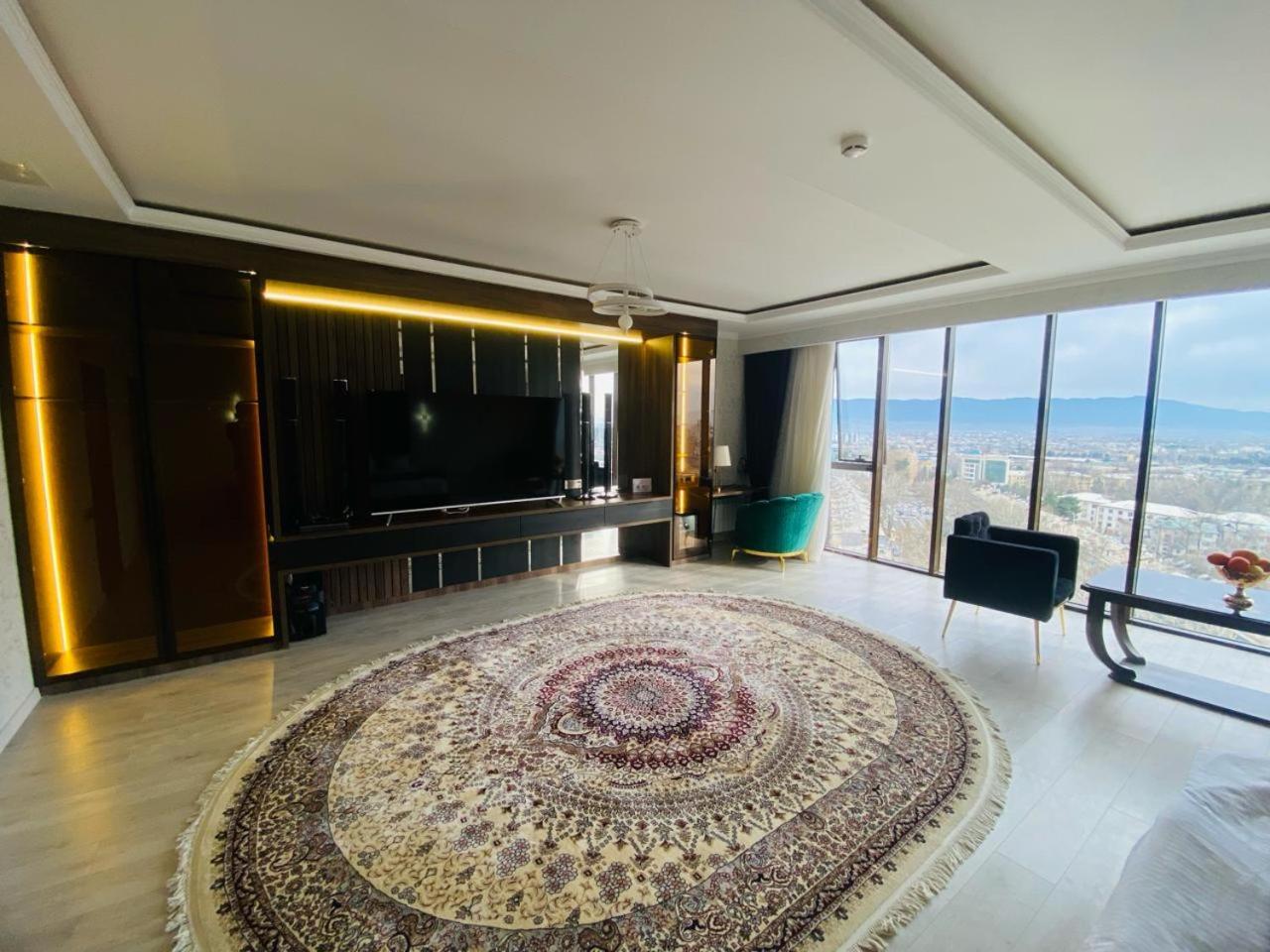 Baland Hotel Душанбе Екстер'єр фото