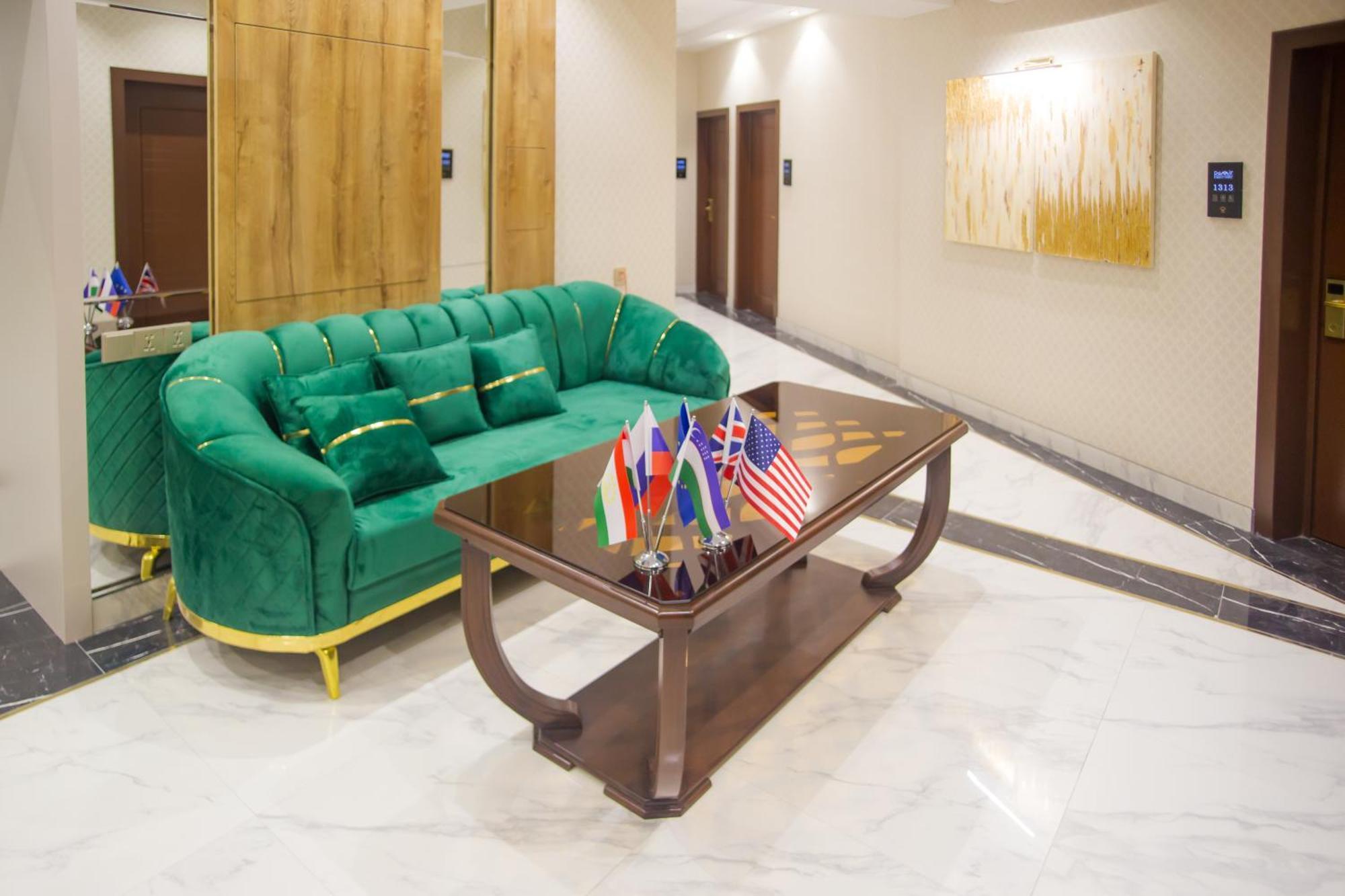 Baland Hotel Душанбе Екстер'єр фото