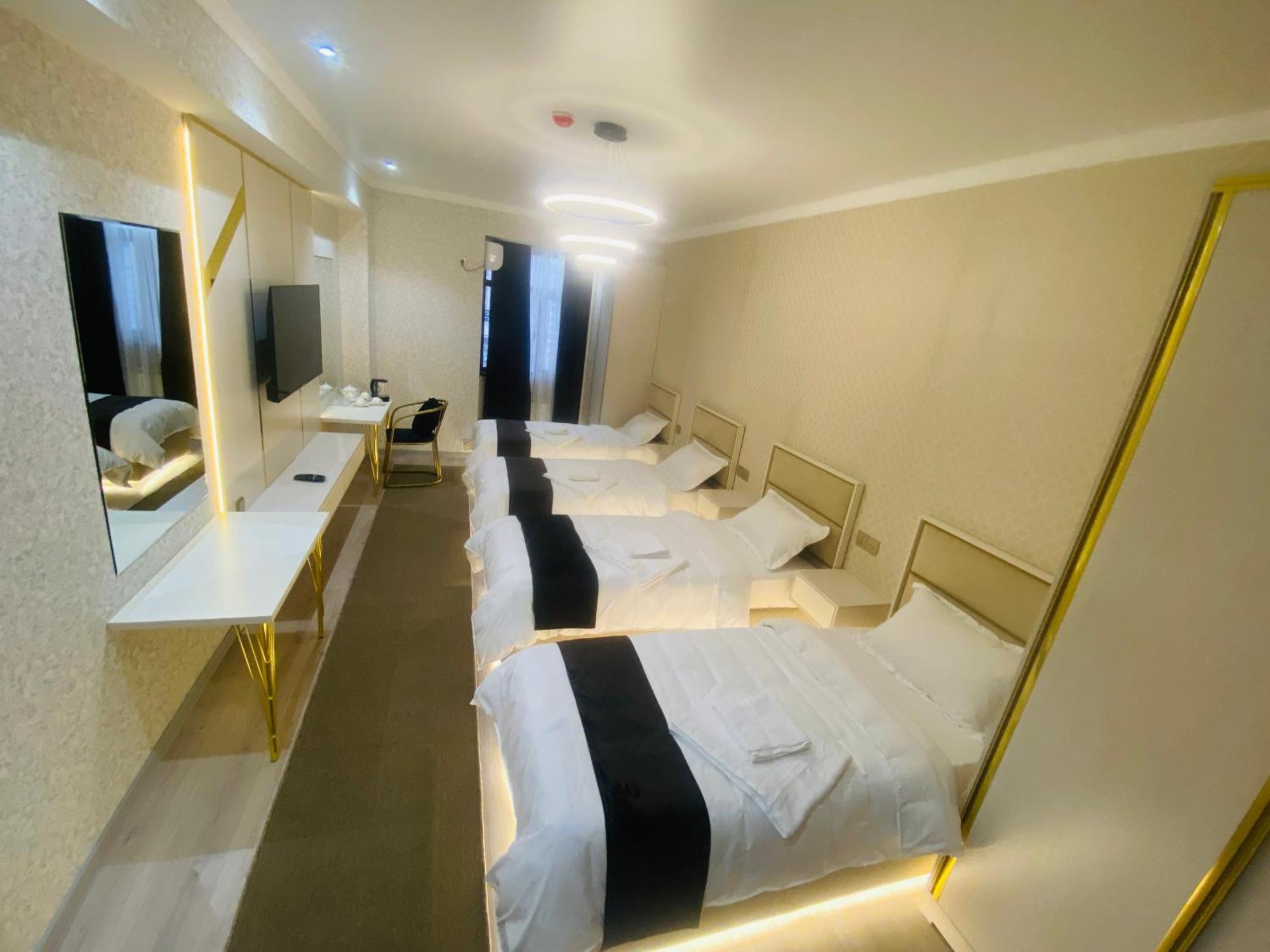 Baland Hotel Душанбе Екстер'єр фото