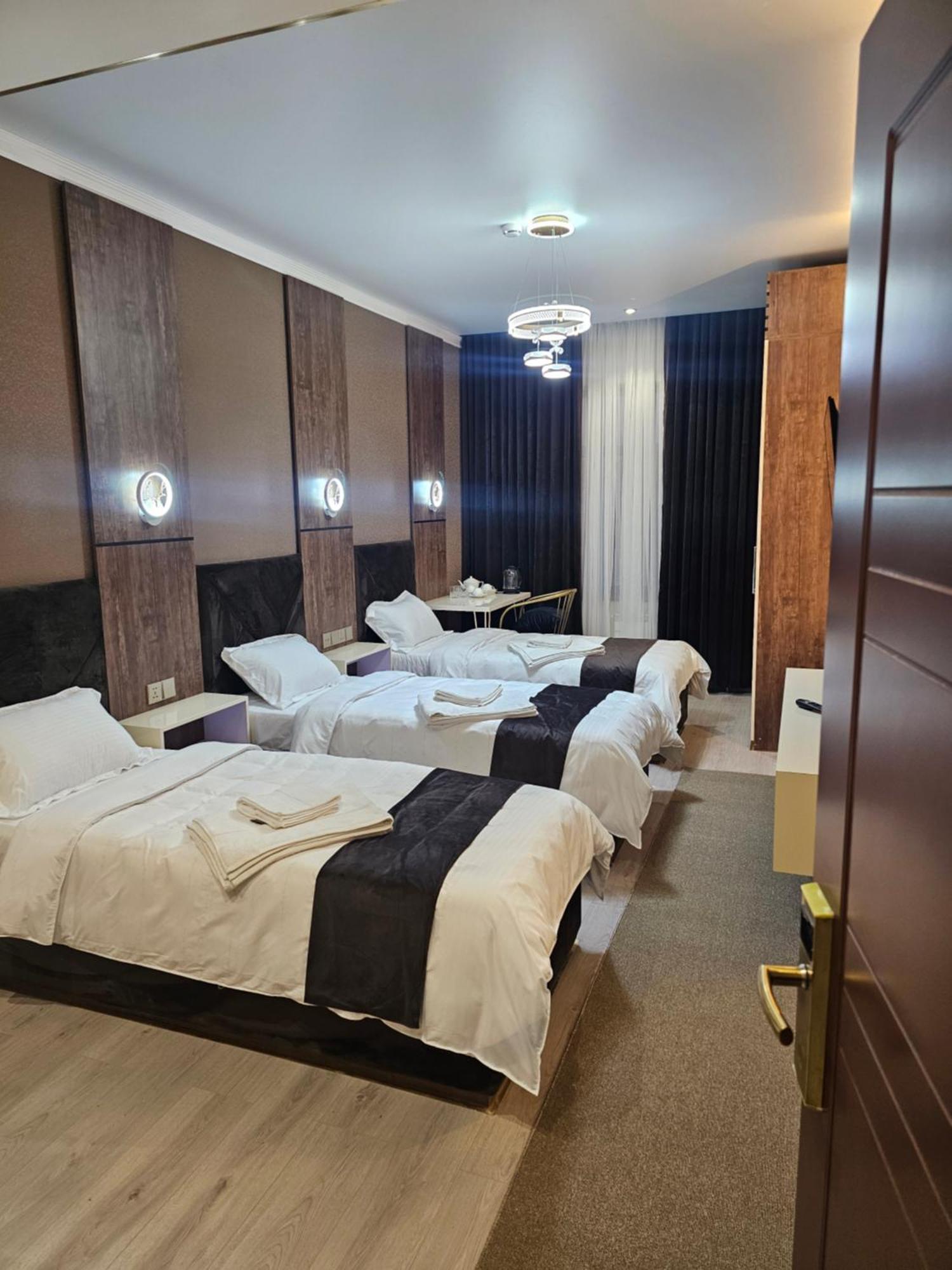 Baland Hotel Душанбе Екстер'єр фото