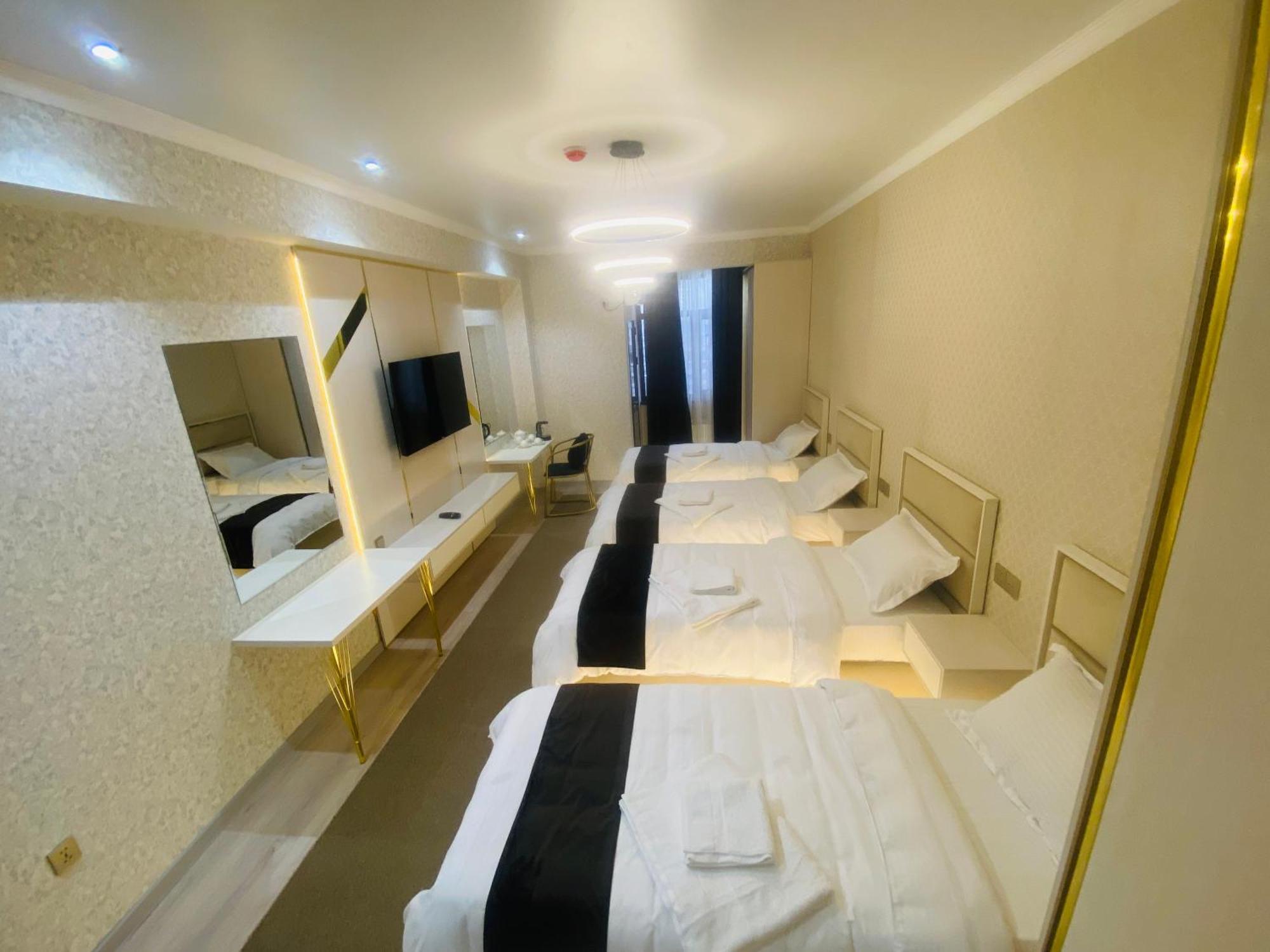 Baland Hotel Душанбе Екстер'єр фото