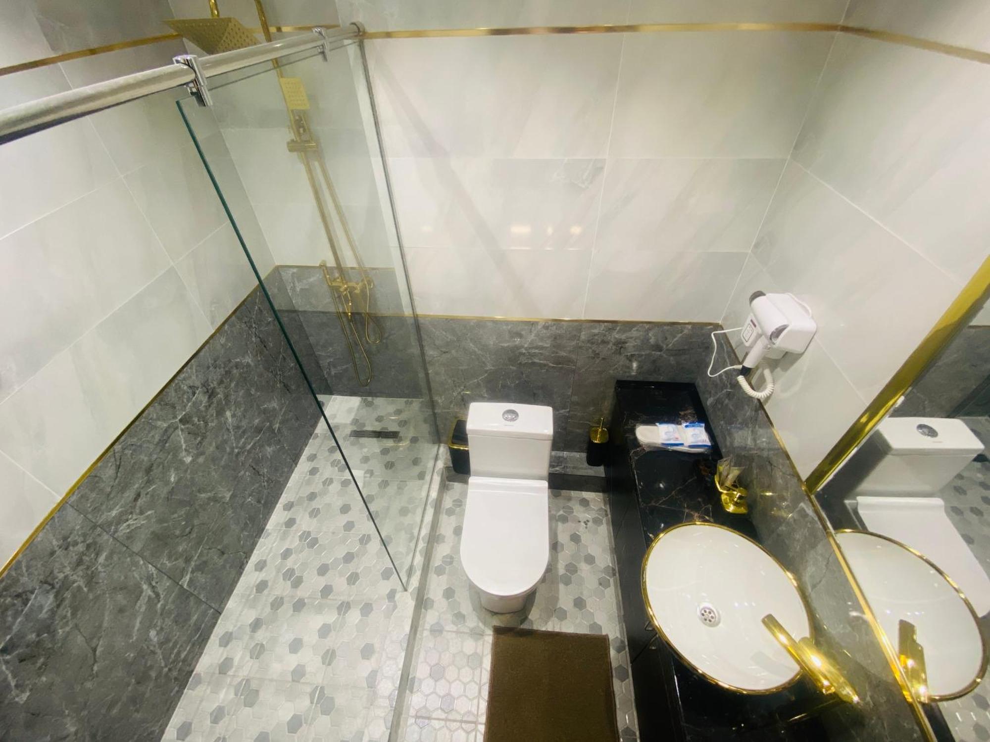 Baland Hotel Душанбе Екстер'єр фото