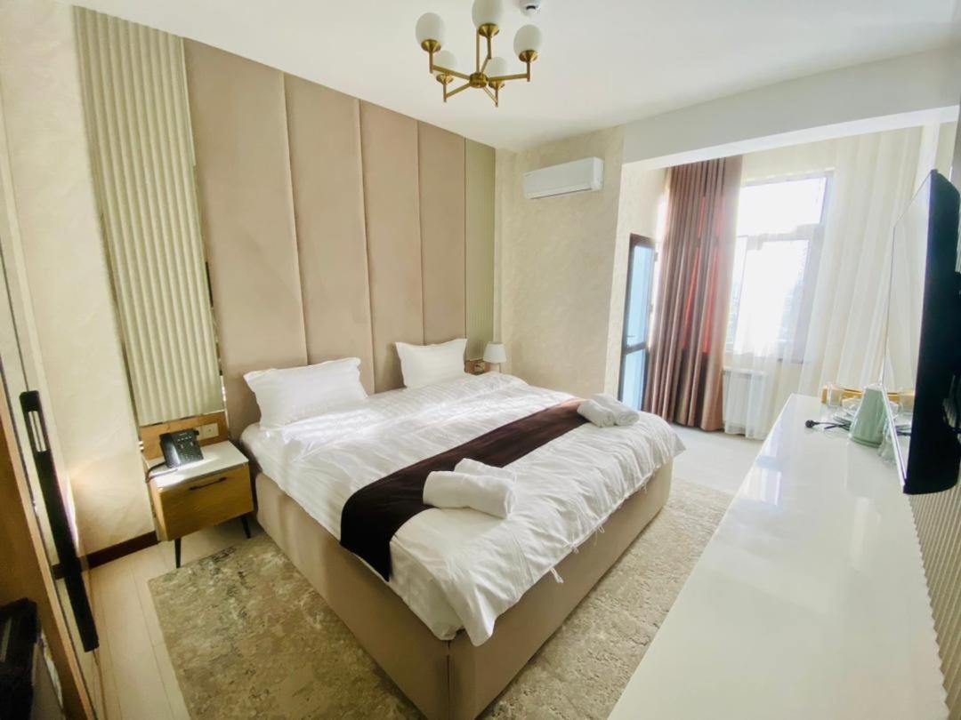 Baland Hotel Душанбе Екстер'єр фото