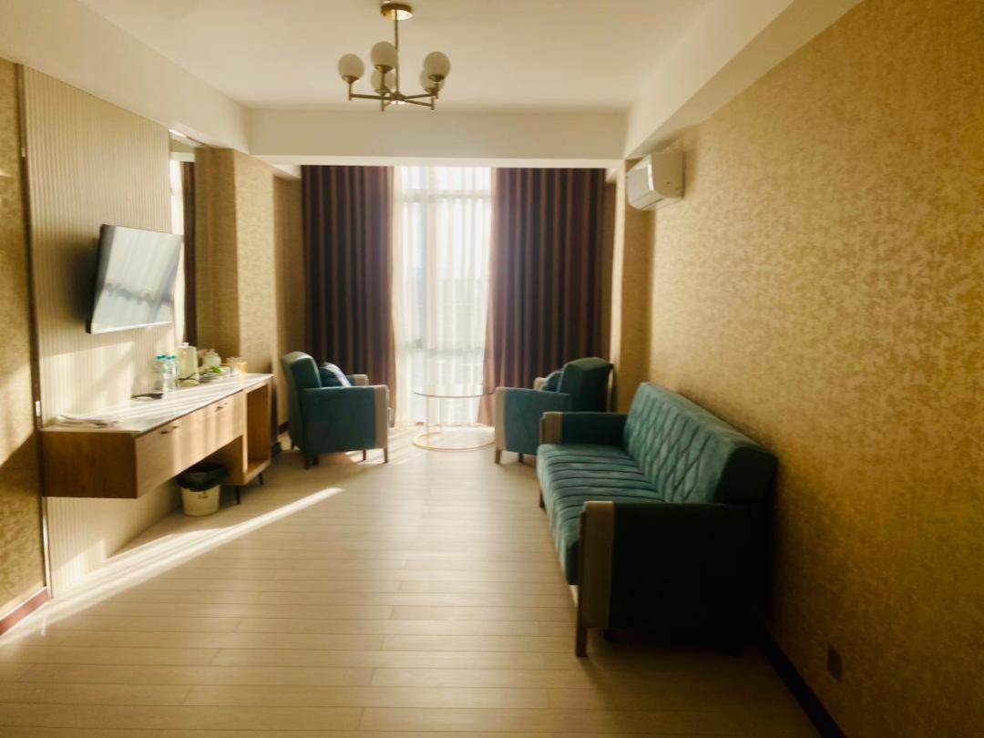 Baland Hotel Душанбе Екстер'єр фото
