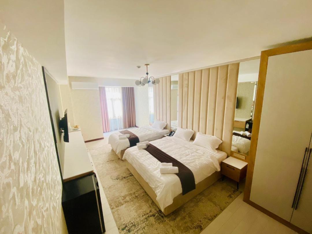 Baland Hotel Душанбе Екстер'єр фото